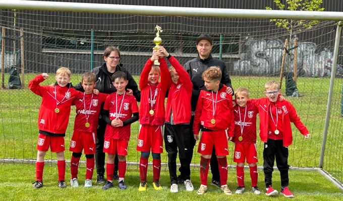 Auch F1a-Junioren gewinnen Holterhus-Cup