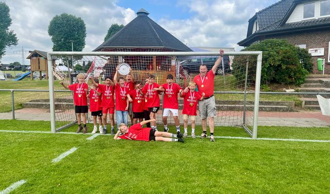 E1-Junioren holen das Triple