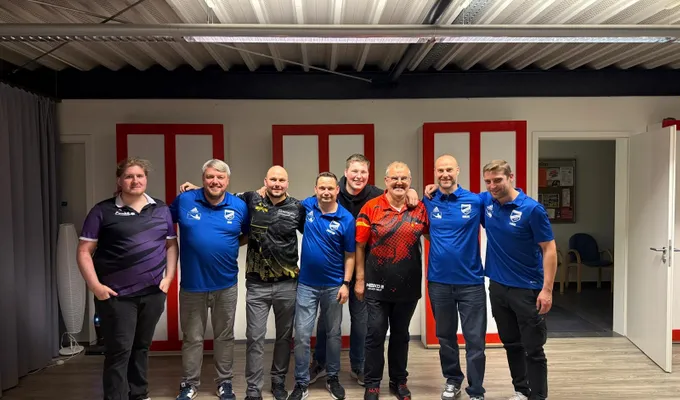 Bersenbrücker Dartspieler gewinnen auch ihr erstes Heimspiel