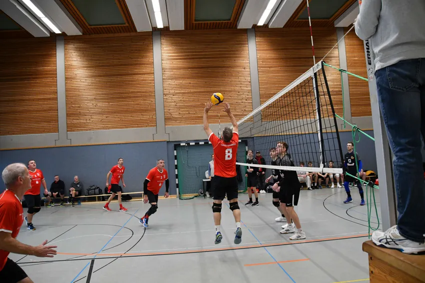 zwei 3:1 Siege gab es jeweils gegen MTV Lingen und TV Nordhorn für die 3.Herren-Mannschaft 