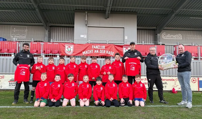 Neue Regenjacken für E3