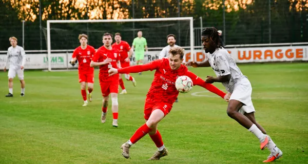 Mit voller Feuerpower unters Delmenhorster Flutlicht