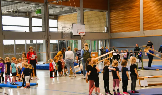 126 Kinder beim Kreisturnfest „spielerischer Art“ 