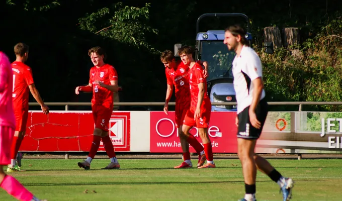 Mit viel Kampf ab ins Viertelfinale