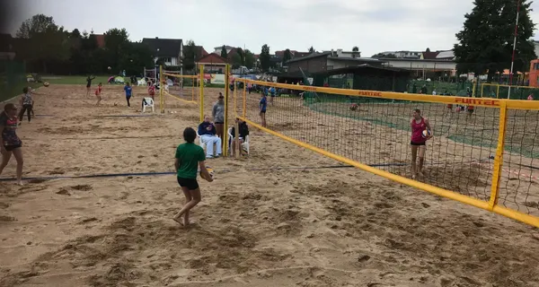 Großes Sand-Spektakel: Die NWDM der U12 m/w zu Gast beim TuS