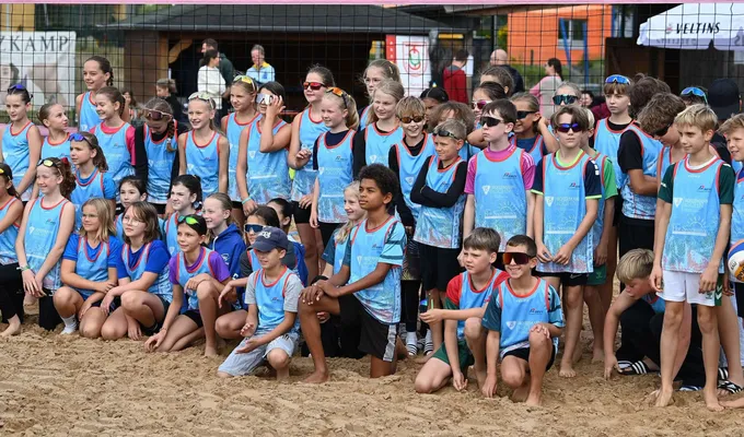 Begeisterung beim Beachvolleyball -  viel Jubel bei der NWDM