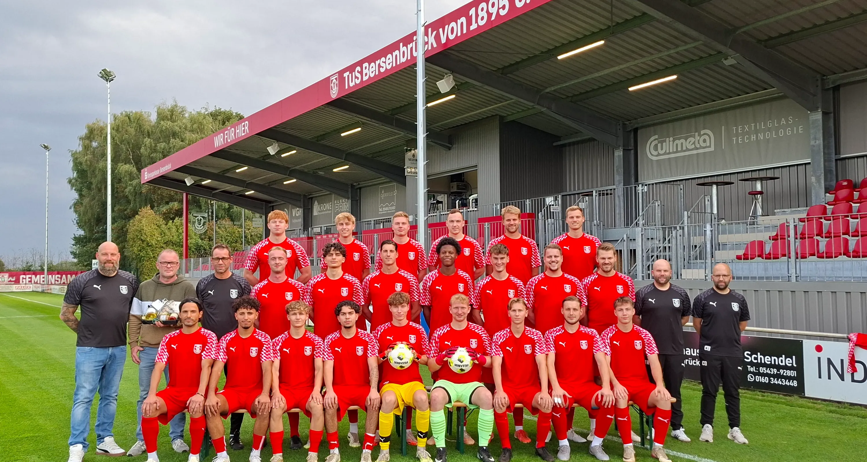 Neue Aufwärmshirt für U23
